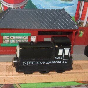 Thomas Wooden Railway Train Engine Track Mavis